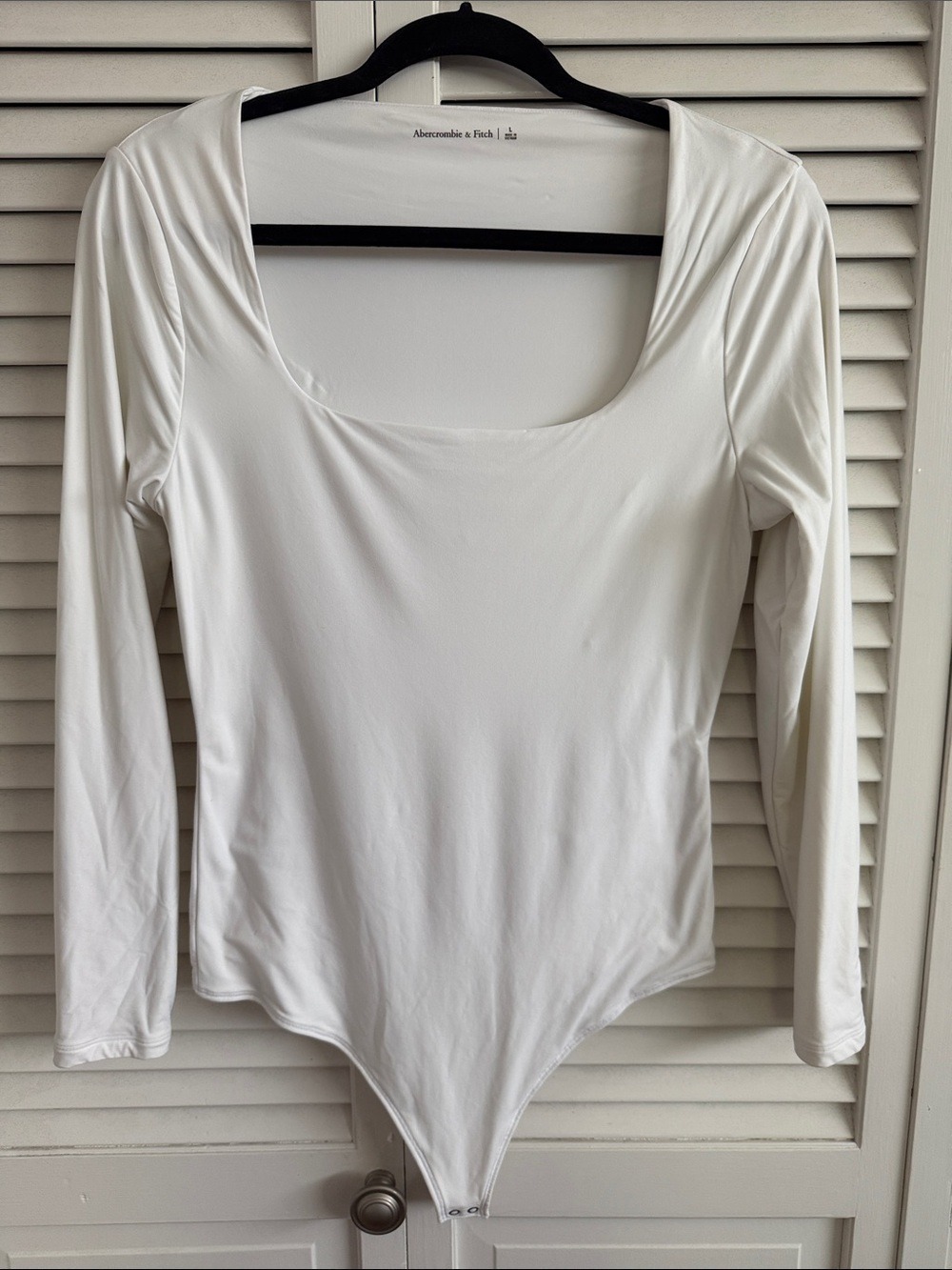 Abercrombie & Fitch White Long-Sleeve Scoop-Neck Bodysuit